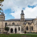 Saint-Seurin church bordeaux front