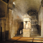 Saint-Seurin church bordeaux crypt